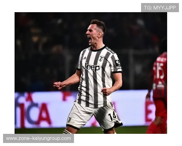 尤文米利克背身转体抽射干净利落：经典时刻，震撼全场