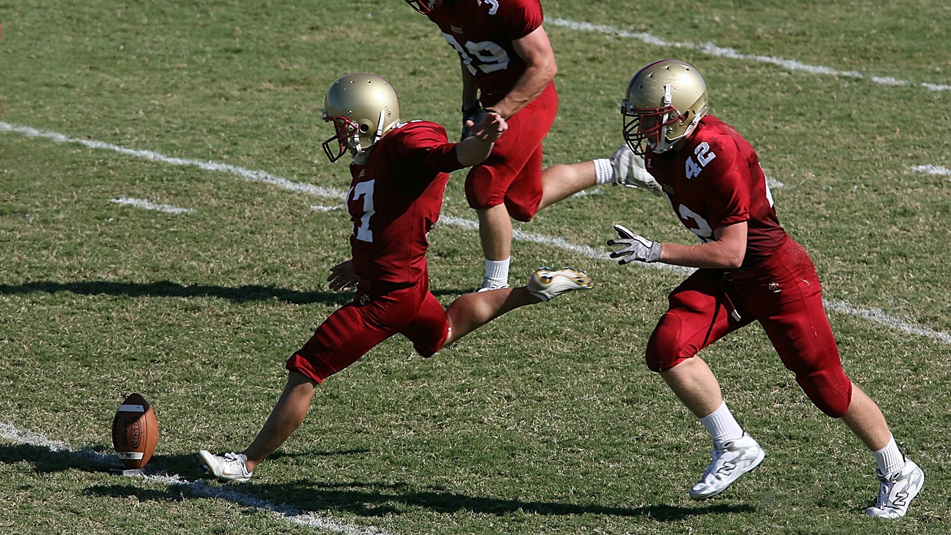 足球点球规则介绍，足球点球规则介绍怎么写
